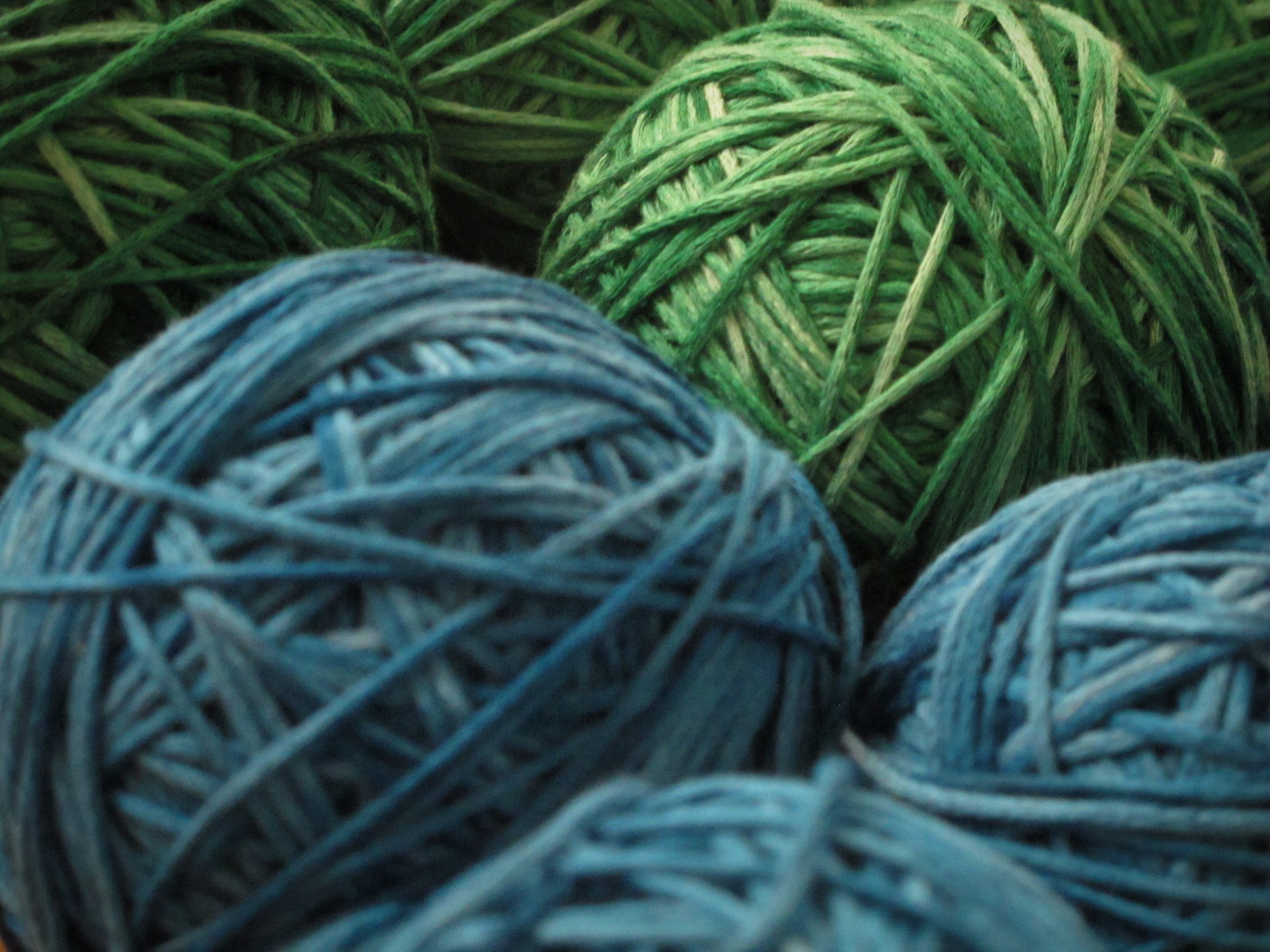 Dyeing yarn